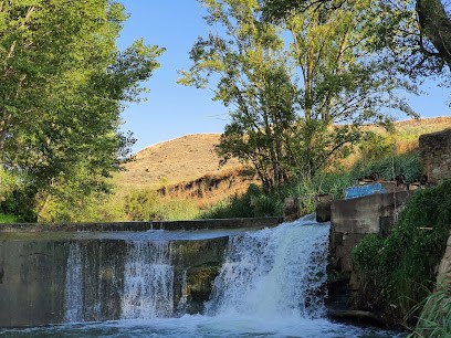 Presa Cuzcurrita de Río Tirón